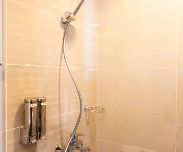 Apartment Uptown Parksuites Tower 2 Bgc By Ph Staycation Manila