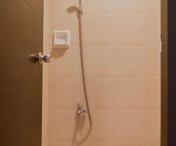 Uptown Parksuites Tower 2 Bgc By Ph Staycation Apartment