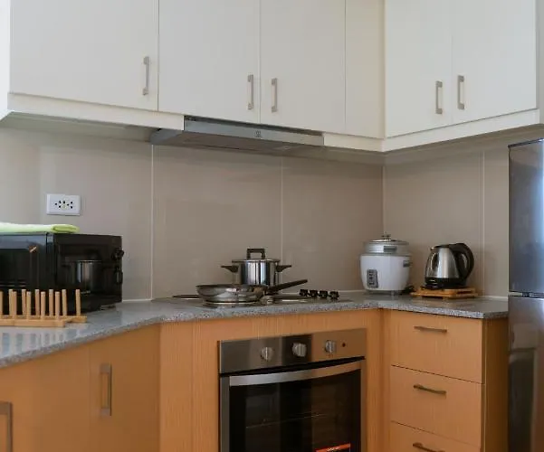 Uptown Parksuites Tower 2 Bgc By Ph Staycation Apartment Manila