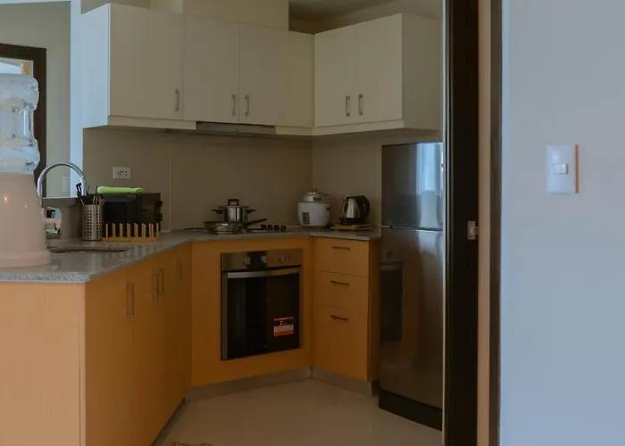 Apartment Uptown Parksuites Tower 2 Bgc By Ph Staycation Manila
