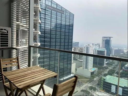 Uptown Parksuites Tower 2 Bgc By Ph Staycation * Manila