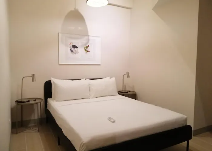 Apartment Uptown Parksuites Tower 2 Bgc By Ph Staycation